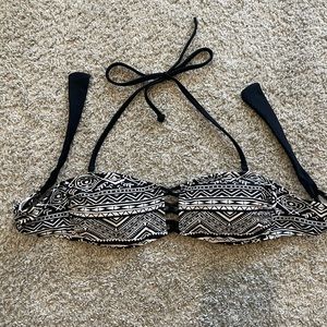 Amazing Lace bikini top